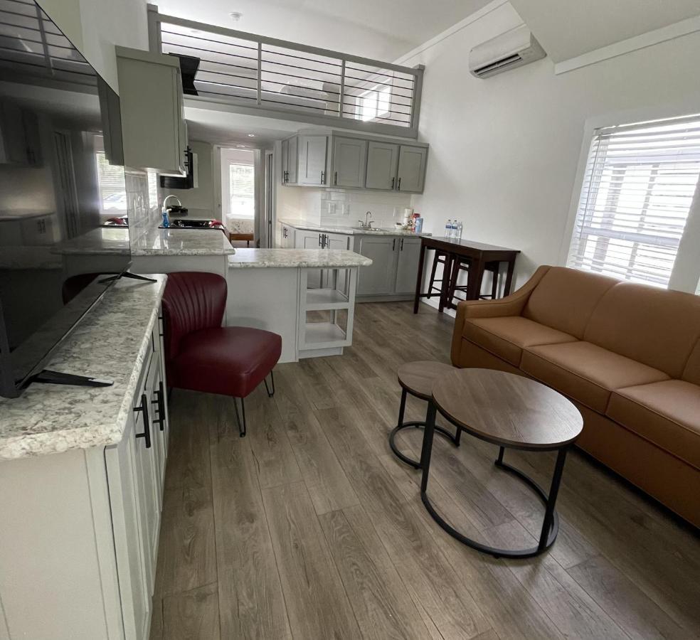 Htr Tx Hill Country Campground Кървил Екстериор снимка